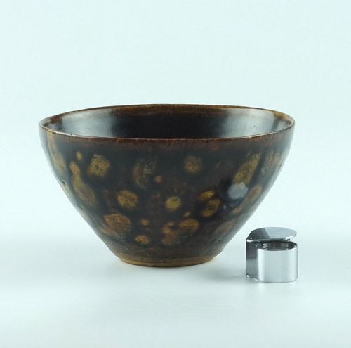 A Chinese Jizhou glazed bowl, Song dynasty