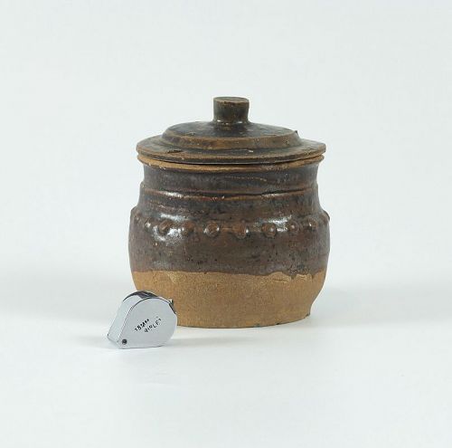 A Chinese lidded rice measure; Song-Yuan dynasty
