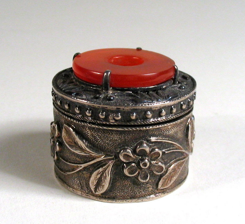 Small Silver & Carnelian Chinese Export Pill Box