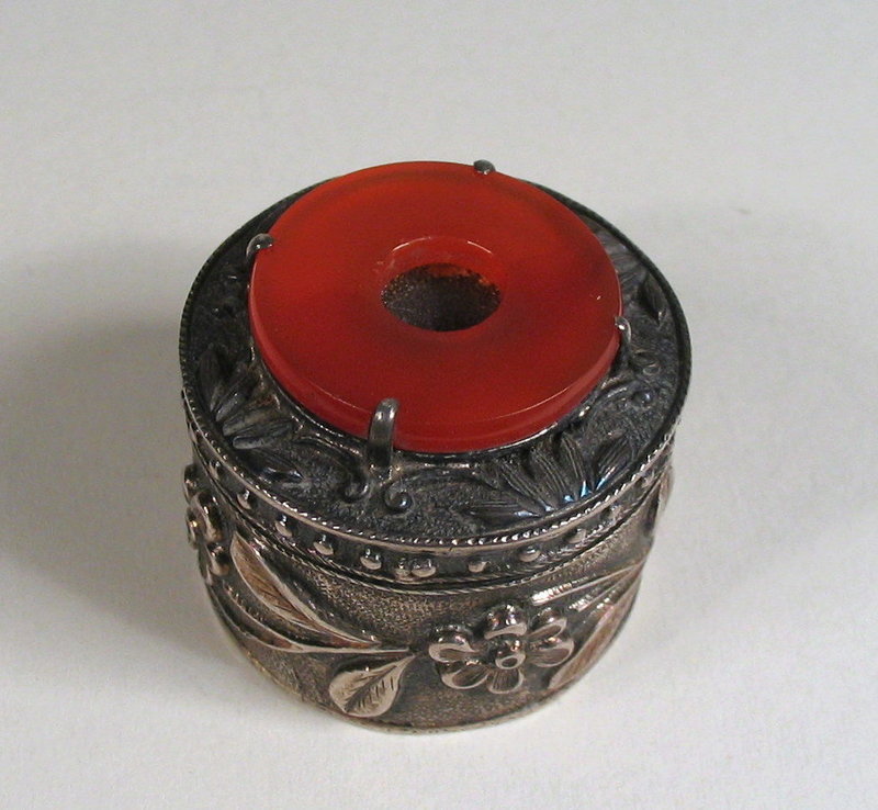 Small Silver &amp; Carnelian Chinese Export Pill Box