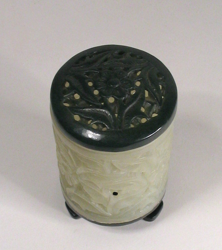 Chinese White and Green Jade Cricket Box