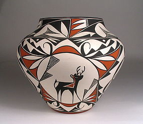 Acoma Pottery Olla with Deer, Signed Louise Amos