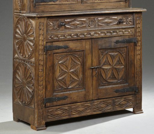 Fine Spanish Carved Oak Buffet or Hutch, Early 19th C.