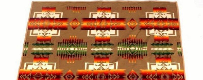 Large Pendleton Indian Pattern Wool Blanket, Beaver State