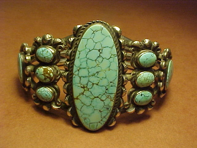 VINTAGE NAVAJO BRACELET WITH NO. 8 TURQUOISE