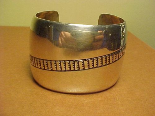 VINTAGE NAVAJO STERLING BRACELET WITH STAMPING