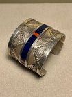 VINTAGE NAVAJO /APACHE GIBSON NEZ STERLING CUFF WITH INLAY