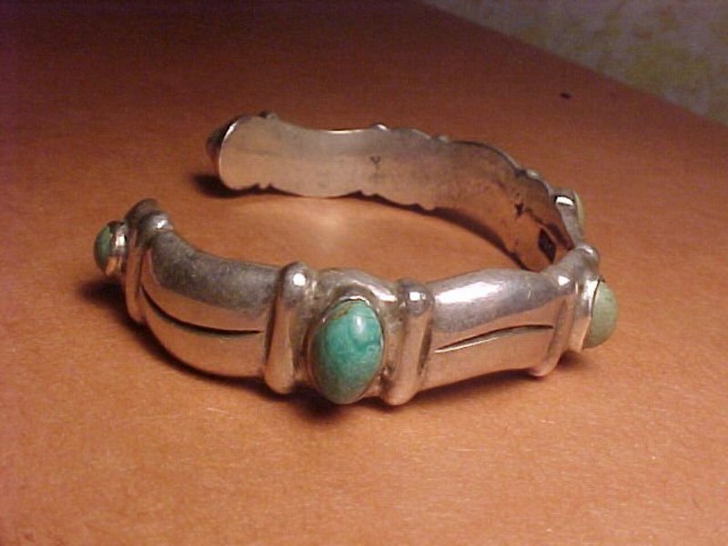 EARLY HECTOR AGUILAR 990 TURQUOISE CUFF