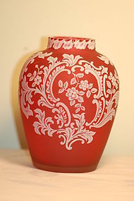 Thomas Webb English cameo glass vase C:1900