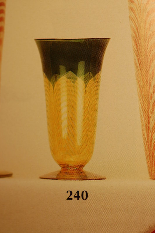 Durand Quezal glass pulled feather vase C:1930