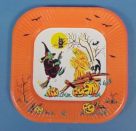 Vintage Halloween Paper Party Plates