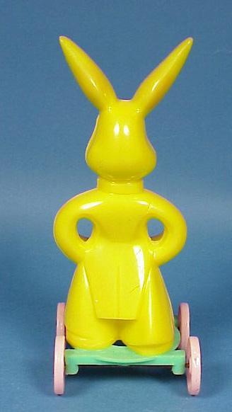 Rosbro Hard Plastic Easter Bunny Pull Toy