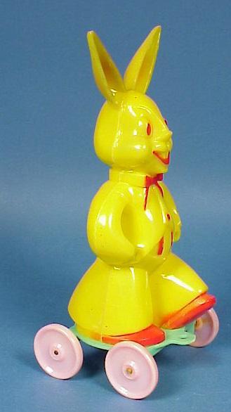 Rosbro Hard Plastic Easter Bunny Pull Toy