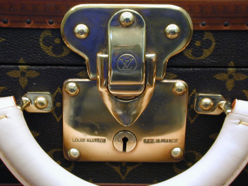 Louis Vuitton Trunk/Suitcase Vintage Beauty!