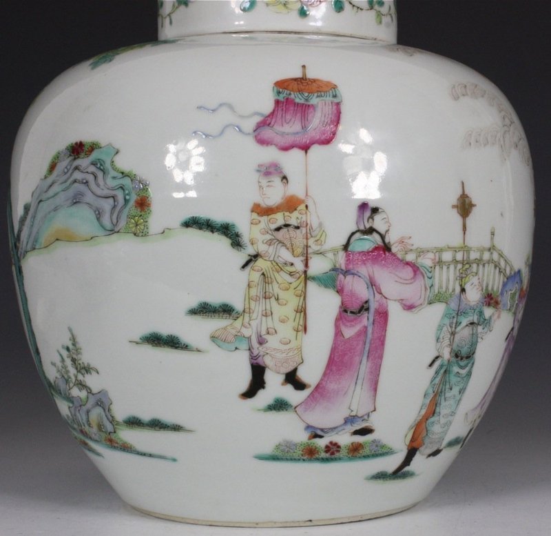 CHINESE FAMILLE ROSE JAR AND COVER 19THC