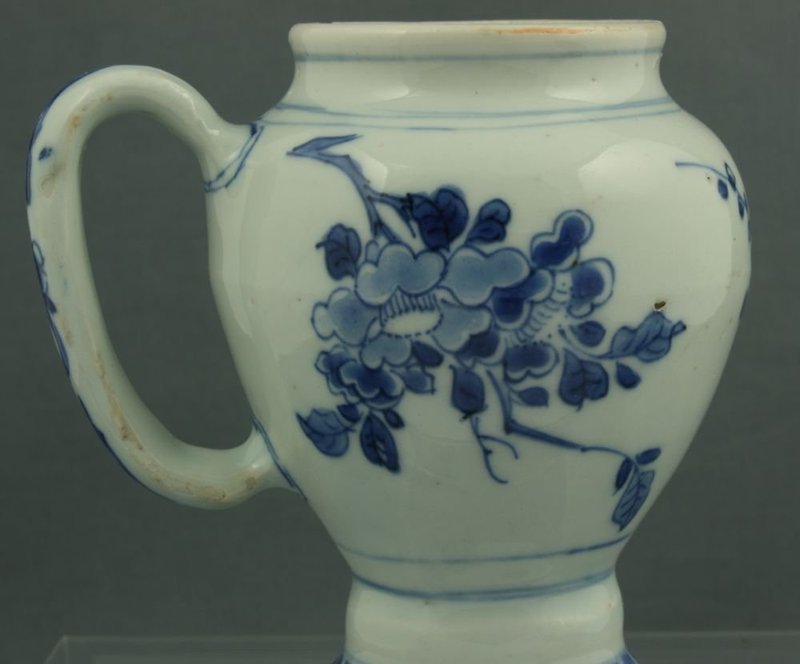 CHINESE TRANSITIONAL BLUE AND WHITE MUSTARD POT 17THC