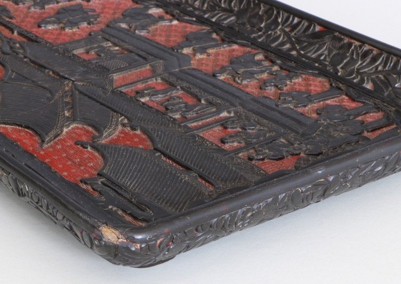 CHINESE MING STYLE CARVED TWO COLOUR CINNABAR LACQUER TRAY 19THC