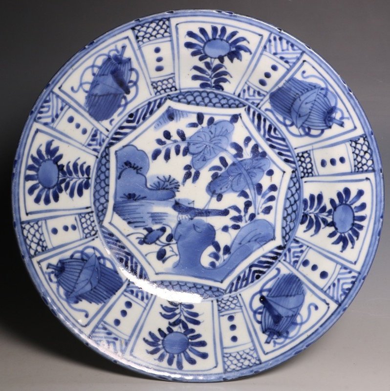 JAPANESE ARITA BLUE AND WHITE DISH L17THC