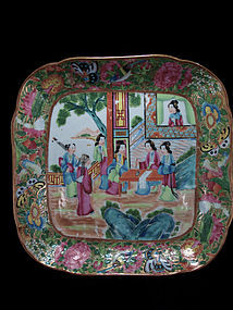 EARLY 19TH C. FAMILLE ROSE / CANTON ROSE MEDALLION DISH