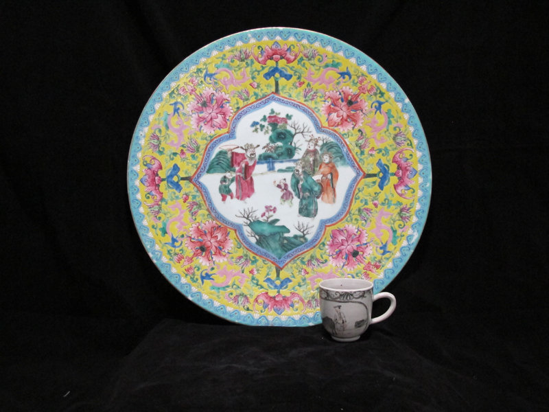 HUGE TONGZHI FAMILLE ROSE CHARGER, PERFECT COND. 38cm