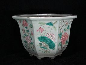 HUGE GORGEOUS 19TH C. FAMILLE ROSE JARDINIERE