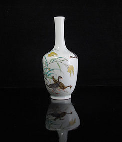 1920S REPUBLIC PERIOD FAMILLE ROSE VASE, QIANLONG MARK