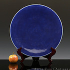 19TH C QING MONOCHROME COBALT BLUE PORCELAIN CHARGER