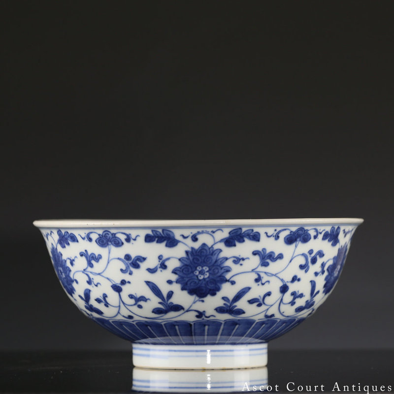 CHINESE 18TH C QIANLONG MARK AND PERIOD BLUE &amp; WHITE PORCELAIN BOWL