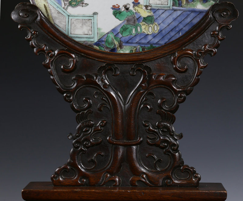 LARGE 19TH C LATE QING FAMILLE VERTE PLAQUE AND HARDWOOD STAND