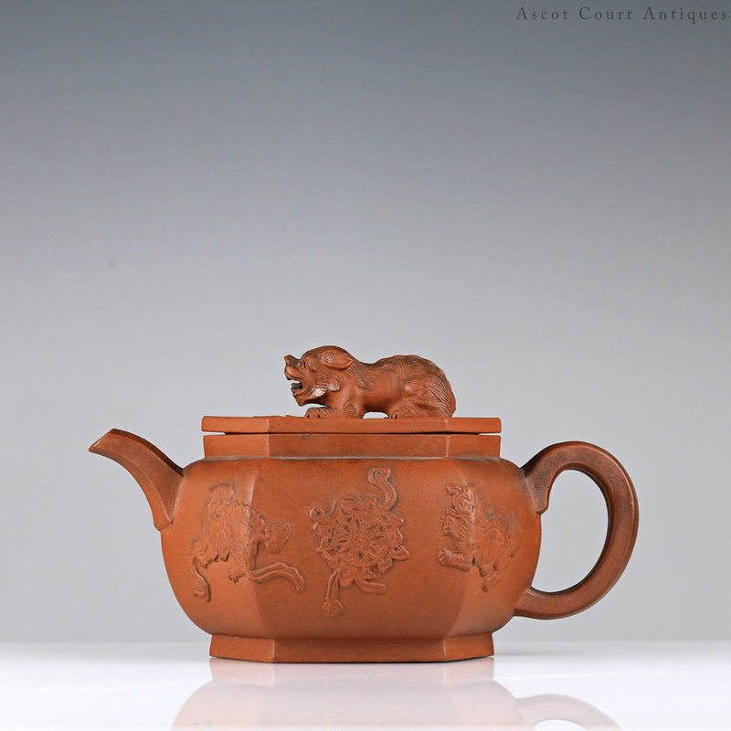 18th c Kangxi Yixing Zisha Teapot, Foo Lions Applique