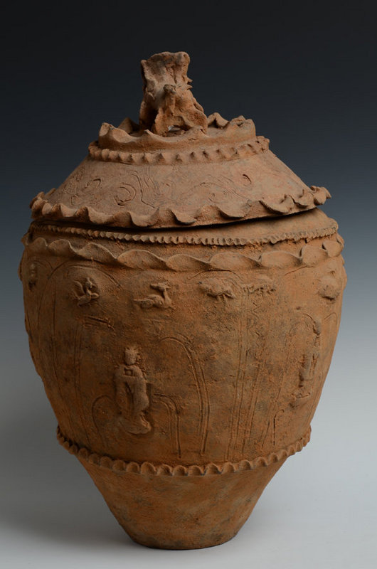 Chinese Pottery Jar with Cover Decoration