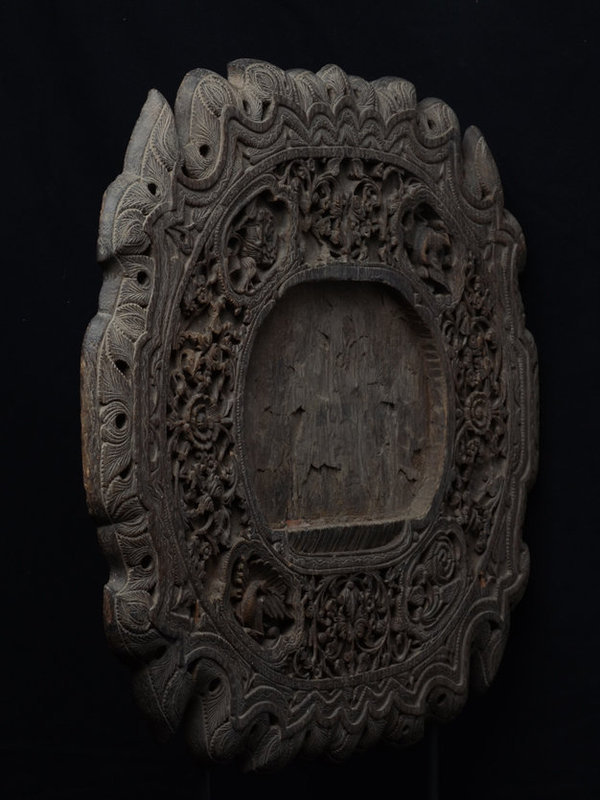 19th C., Mandalay, Burmese Wood Carving Mirror Frame with Floral
