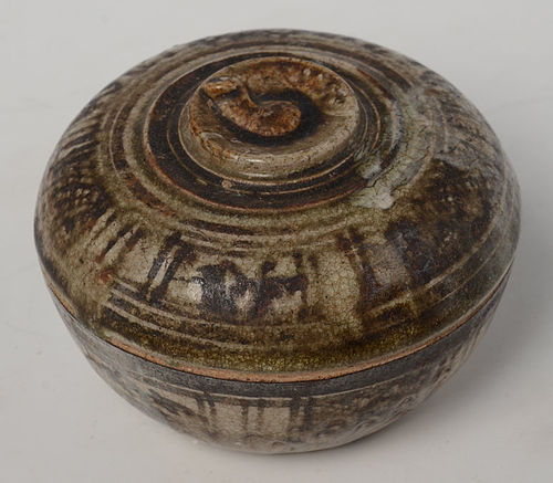 14th - 16th C., Sukhothai Stoneware Covered Bowl in The Fruit Shape