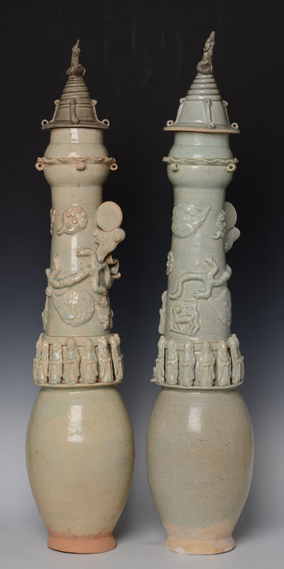 A Pair of Song Vases with Dragon and Gods Decoration