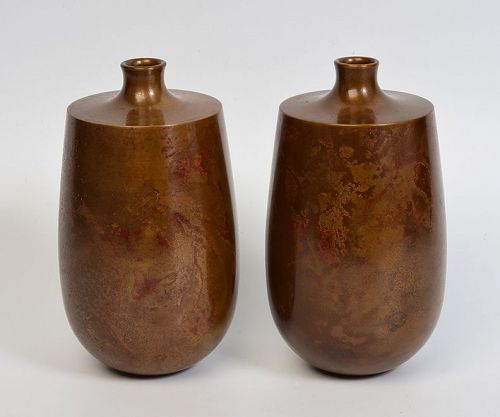 Early 20th Century, Showa, A Pair of Japanese Bronze Vases
