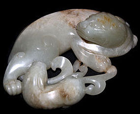 A Chinese gray celadon jade carving. 17th Century.