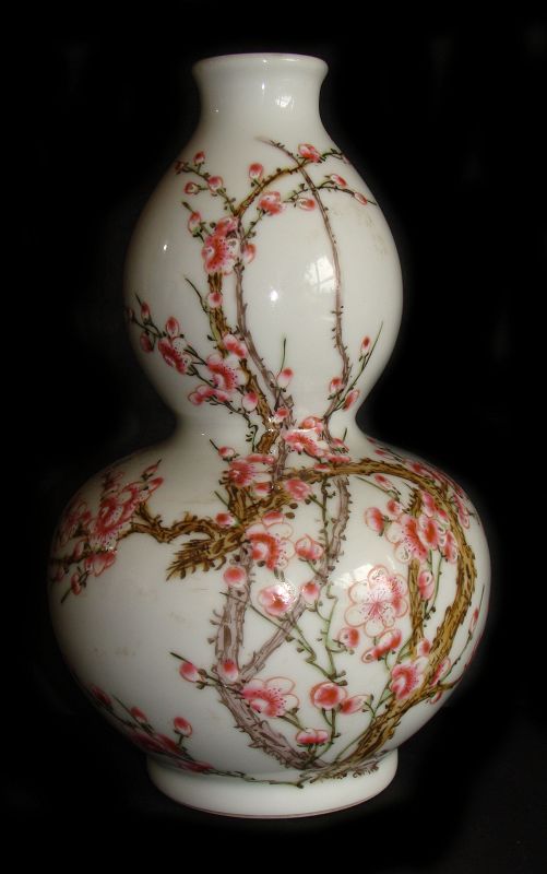 Famille Rose Prunus Vase