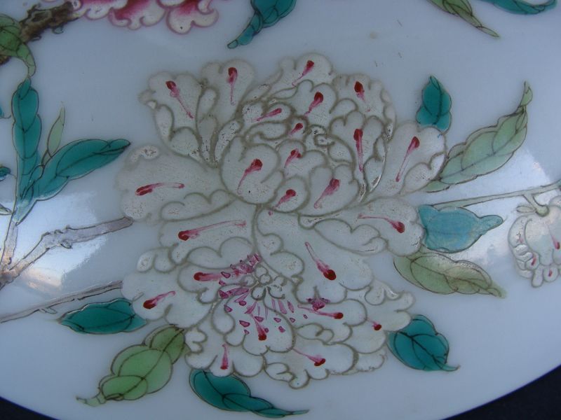 Chinese Porcelain Circular Box