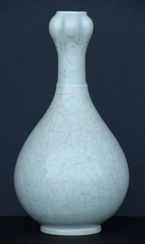 Chinese Incised Garlic Head Vase