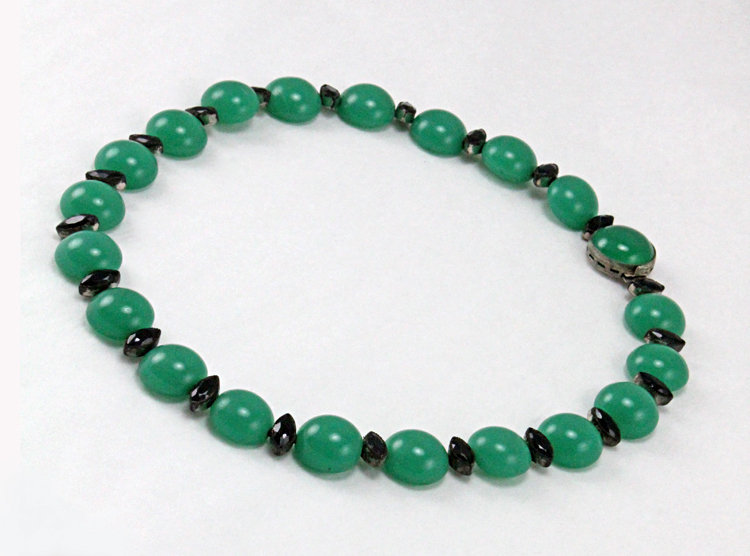 Art Deco Green Onyx Necklace - 1930