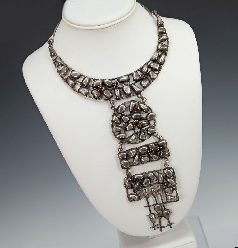 Rachel Gera Modernist/Brutalist Sterling and Garnet Necklace Israel