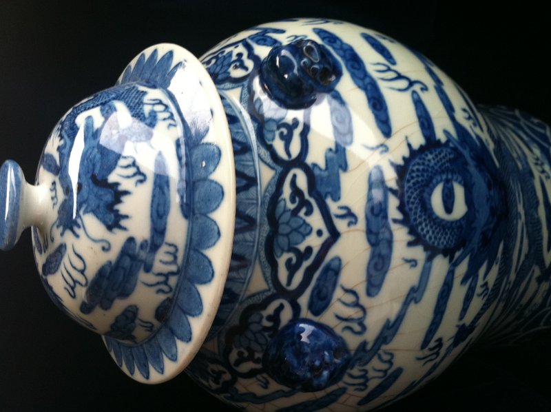 Qing Qianlong Mark 19th century Cover Vase