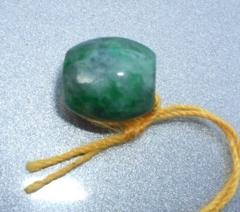 Jade bead