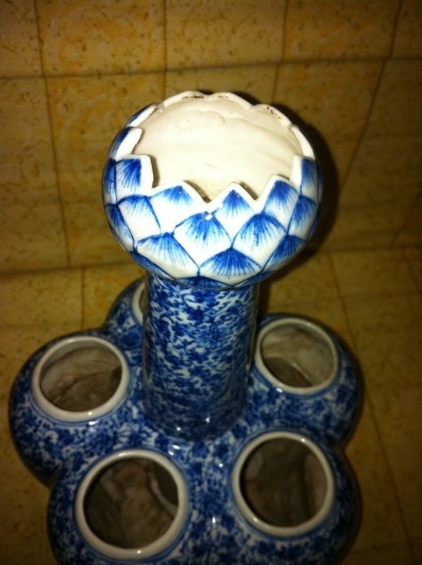 Chinese blue and white porcelain tulip vase