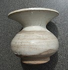 Chinese Liao dynasty cream glaze zhadoa