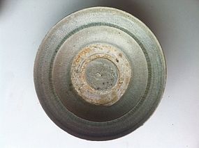 Chinese Five Dynasties green glaze plate