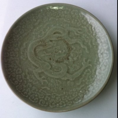 Chinese Qing Dynasty celadon dragon dish