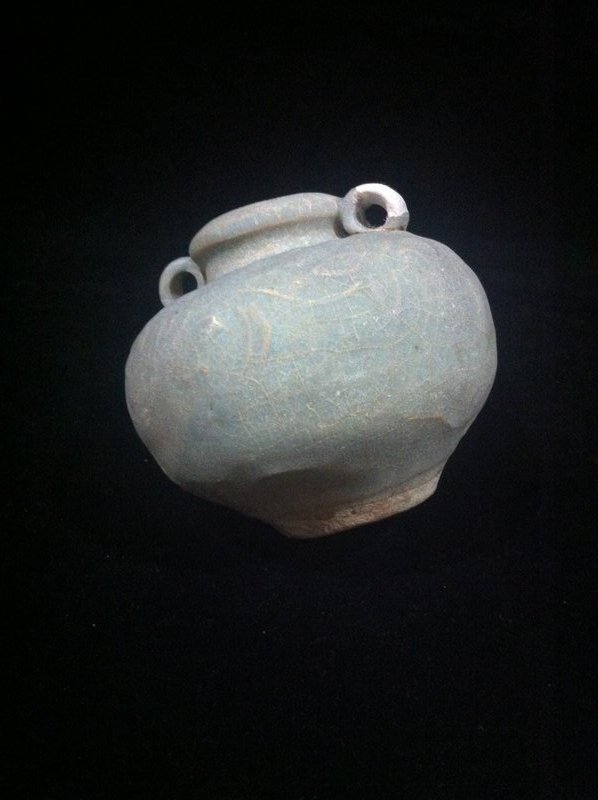 Chinese Song Dynasty celadon longquan jarlet