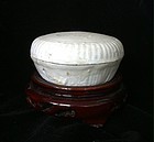 Chinese Song Dynasty white glaze covered box