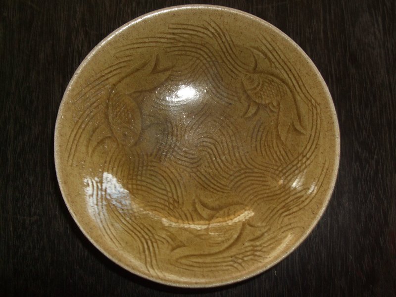 Chinese five dynasties straw glaze olive green  fish bowl